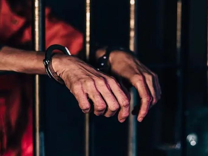 Handcuffs on owners of companies paying fake bills of Rs 140 crore | १४० कोटींची बनावट बिले देणाऱ्या कंपनीच्या मालकांना घातल्या बेड्या Handcuffs on owners of companies paying fake bills of Rs 140 crore | १४० कोटींची बनावट बिले देणाऱ्या कंपनीच्या मालकांना घातल्या बेड्या