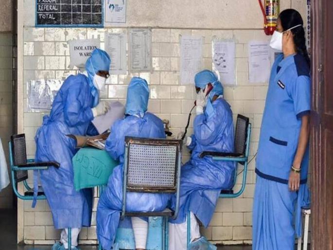 Coronavirus: age 93 and 88 respectively; Corona also bowed down in front of 'this' elderly couple | Coronavirus : वय अनुक्रमे ९३ अन् ८८; ‘या’ वृद्ध दाम्पत्यापुढे कोरोनाही झाला नतमस्तक Coronavirus: age 93 and 88 respectively; Corona also bowed down in front of 'this' elderly couple | Coronavirus : वय अनुक्रमे ९३ अन् ८८; ‘या’ वृद्ध दाम्पत्यापुढे कोरोनाही झाला नतमस्तक