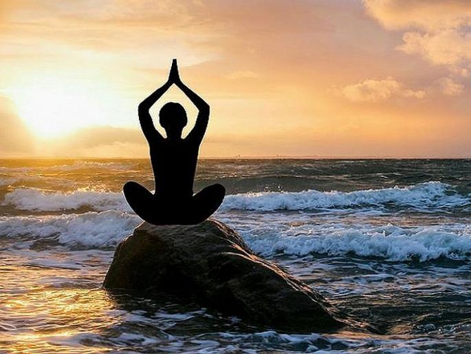 Confidence can be described as a belief in oneself | मनाला नव्या उमेदीने जगायला शिकवतो आत्मविश्वास Confidence can be described as a belief in oneself | मनाला नव्या उमेदीने जगायला शिकवतो आत्मविश्वास