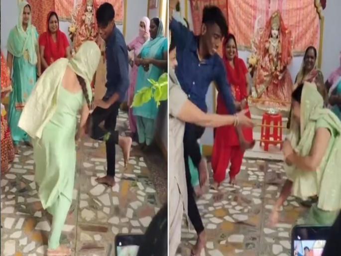Devar bhabhi fighting video goes viral on Instagram | दीर आणि वहिनीने एकमेकांची केली 'धुलाई', व्हिडीओ झाला व्हायरल Devar bhabhi fighting video goes viral on Instagram | दीर आणि वहिनीने एकमेकांची केली 'धुलाई', व्हिडीओ झाला व्हायरल
