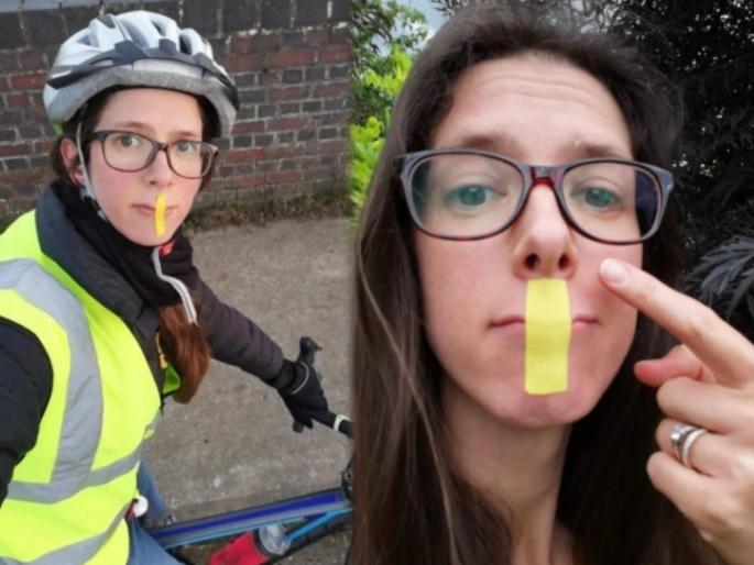 woman taped her mouth shut to save her marriage and health | काय सांगता! महिलेने लग्न वाचवण्यासाठी केलं अजब काम, तोंडावर चिटकवू लागली टेप woman taped her mouth shut to save her marriage and health | काय सांगता! महिलेने लग्न वाचवण्यासाठी केलं अजब काम, तोंडावर चिटकवू लागली टेप