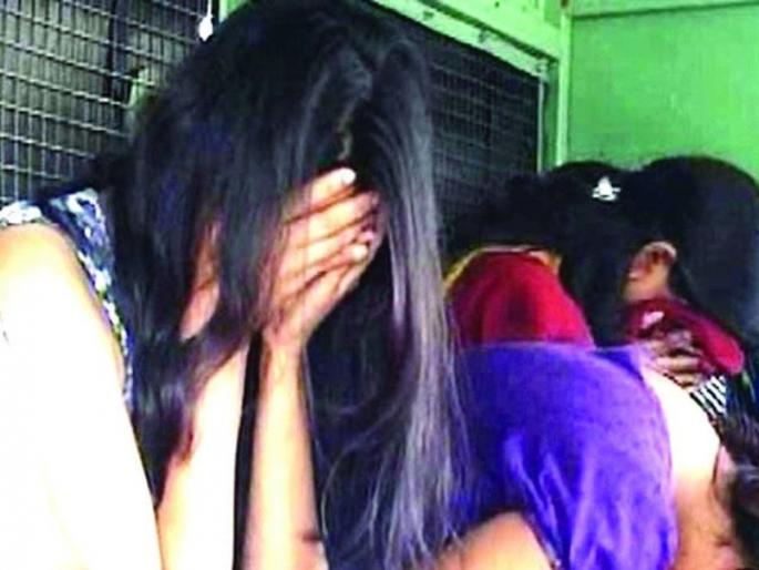 Sex Racket In Mumbai: Secret rooms in a house in Mumbai, 26 young women were resqued; Big sex racket busted | Sex Racket In Mumbai: मुंबईत घरात गुप्त खोल्या, २६ तरुणींना बाहेर काढले; मोठे सेक्स रॅकेट उद्ध्वस्त Sex Racket In Mumbai: Secret rooms in a house in Mumbai, 26 young women were resqued; Big sex racket busted | Sex Racket In Mumbai: मुंबईत घरात गुप्त खोल्या, २६ तरुणींना बाहेर काढले; मोठे सेक्स रॅकेट उद्ध्वस्त
