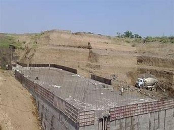 9,000 crores for the completion of 35 irrigation projects of Tapi Mahamandal | तापी महामंडळाचे ३५ सिंचन प्रकल्प पूर्ण करण्यासाठी ९ हजार कोटींची गरज 9,000 crores for the completion of 35 irrigation projects of Tapi Mahamandal | तापी महामंडळाचे ३५ सिंचन प्रकल्प पूर्ण करण्यासाठी ९ हजार कोटींची गरज