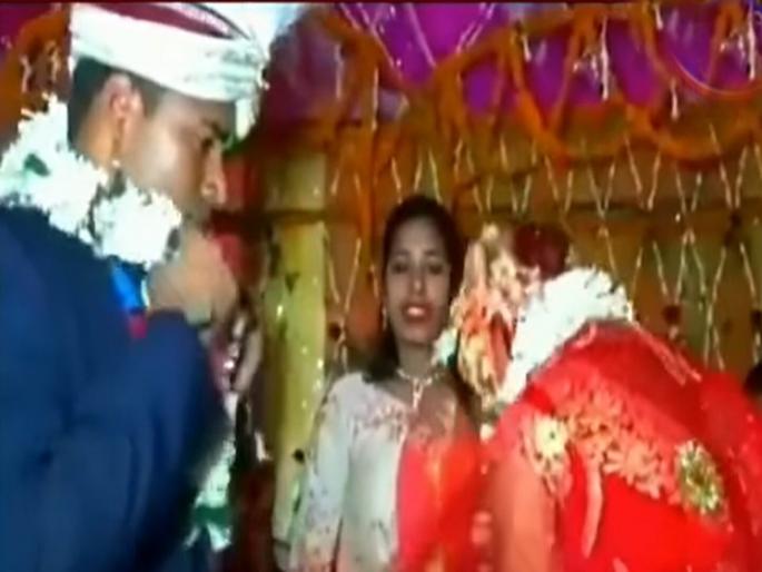 Wedding video of bride groom fight broke garland then watch what happened next | VIDEO : स्टेजवर नवरीने केलं असं काही, नवरदेवाने रागात हार काढून लोकांकडे फेकला!