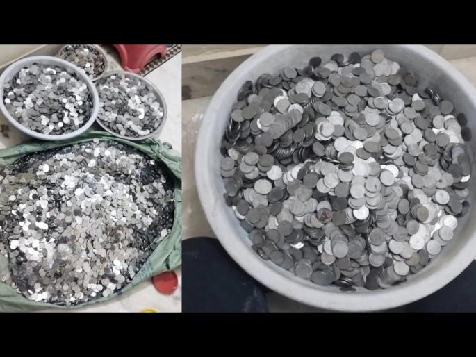Jaipur : Husband gave the money of maintenance to the wife in the form of coins | पत्नीला पोटगी देण्यासाठी पती कोर्टात सात पोत्यात भरून घेऊन गेला नाणी आणि मग... Jaipur : Husband gave the money of maintenance to the wife in the form of coins | पत्नीला पोटगी देण्यासाठी पती कोर्टात सात पोत्यात भरून घेऊन गेला नाणी आणि मग...