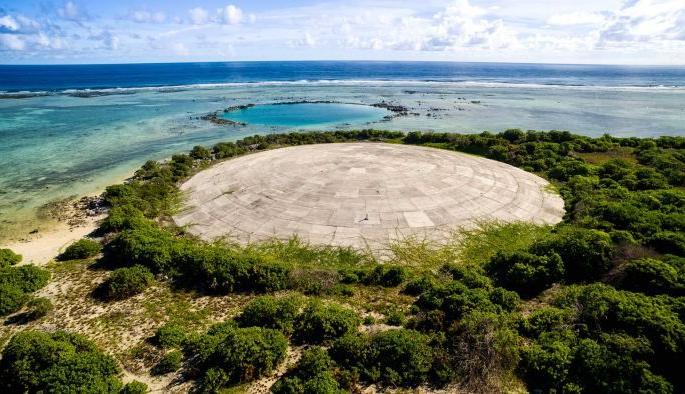 'Deadly Tomb' of nuclear tests in the Pacific Ocean | प्रशांत महासागरातील अणुचाचण्यांचे ‘घातक थडगे’ 'Deadly Tomb' of nuclear tests in the Pacific Ocean | प्रशांत महासागरातील अणुचाचण्यांचे ‘घातक थडगे’