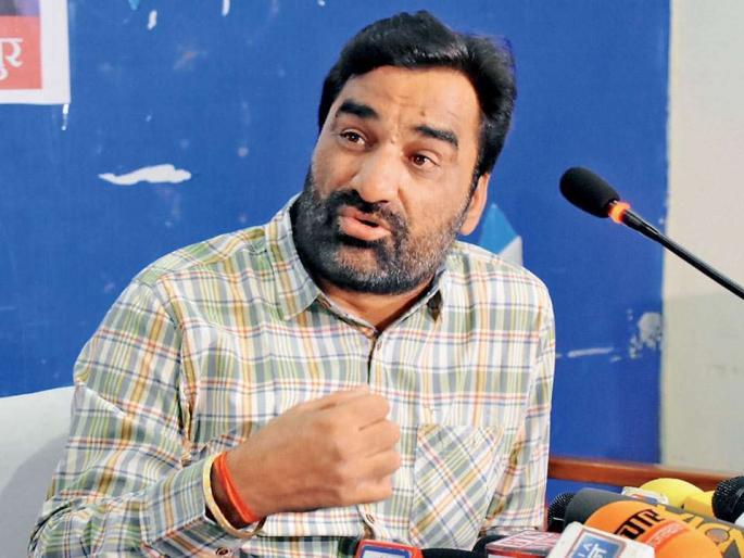 'Positive in Delhi, negative in Jaipur', MPs also got angry after the test report, hanumant beniwal | 'दिल्लीत पॉझिटीव्ह, जयपुरात निगेटीव्ह', फोटो शेअर करत खासदारानेच व्यक्त केला संताप 'Positive in Delhi, negative in Jaipur', MPs also got angry after the test report, hanumant beniwal | 'दिल्लीत पॉझिटीव्ह, जयपुरात निगेटीव्ह', फोटो शेअर करत खासदारानेच व्यक्त केला संताप