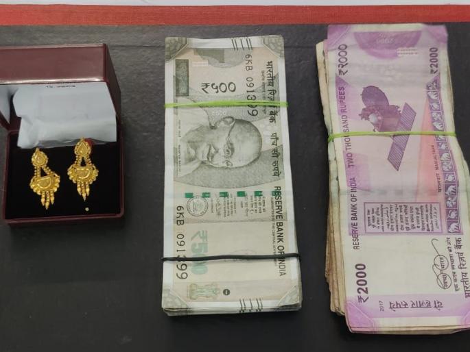 The LCB arrested the burglar | ‘त्या’ घरफोडीचा आरोपी एलसीबीने पकडला The LCB arrested the burglar | ‘त्या’ घरफोडीचा आरोपी एलसीबीने पकडला