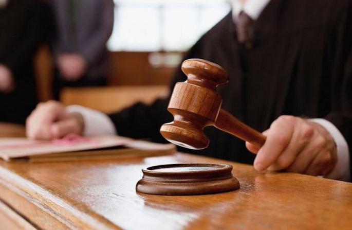 parents pay Rs 8 lakh;Railway accident case | मयताच्या आई-वडिलांना आठ लाख रुपये भरपाई द्या; रेल्वे अपघाताचे प्रकरण