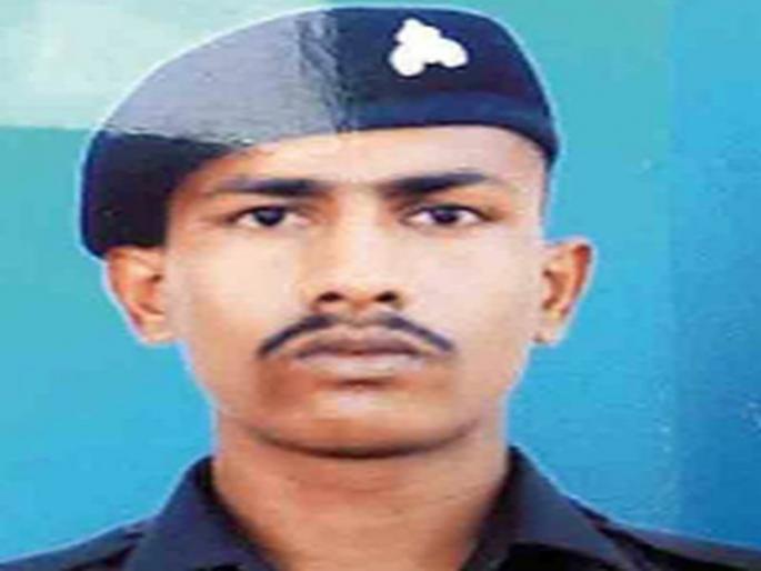 Chandu Chavan's army resigns | चंदू चव्हाणचा सैन्य दलाचा राजीनामा Chandu Chavan's army resigns | चंदू चव्हाणचा सैन्य दलाचा राजीनामा