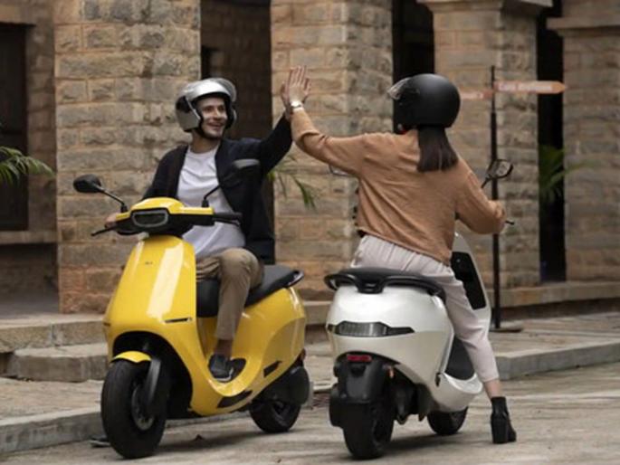 Ola's pleasant shock to annoyed customers; Invitation to 50 thousand S1 Pro owners on 19 june for OLA Future Factory Tour: | मौजच झाली! ओलाचा वैतागलेल्या ग्राहकांना सुखद धक्का; 50 हजार S1 Pro मालकांना धाडले निमंत्रण Ola's pleasant shock to annoyed customers; Invitation to 50 thousand S1 Pro owners on 19 june for OLA Future Factory Tour: | मौजच झाली! ओलाचा वैतागलेल्या ग्राहकांना सुखद धक्का; 50 हजार S1 Pro मालकांना धाडले निमंत्रण