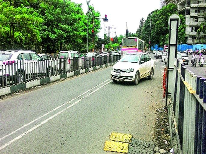 baiarataimadhayae-ghausakhaoraancaa-jaivaasai-khaela | बीआरटीमध्ये घुसखोरांचा जिवाशी खेळ baiarataimadhayae-ghausakhaoraancaa-jaivaasai-khaela | बीआरटीमध्ये घुसखोरांचा जिवाशी खेळ