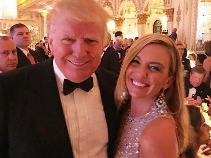 A photo with Donald Trump causes divorce | डोनाल्ड ट्रम्प यांच्यासोबतचा सेल्फी सोशल मीडियावर पोस्ट केल्यामुळे झाला महिलेचा घटस्फोट A photo with Donald Trump causes divorce | डोनाल्ड ट्रम्प यांच्यासोबतचा सेल्फी सोशल मीडियावर पोस्ट केल्यामुळे झाला महिलेचा घटस्फोट