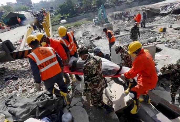 Now, 6,000 aid to natural calamities, new rules for SDRF | नैसर्गिक आपदग्रस्तांना आता ६ हजारांपर्यंत मदत, एसडीआरएफचे नवे निकष Now, 6,000 aid to natural calamities, new rules for SDRF | नैसर्गिक आपदग्रस्तांना आता ६ हजारांपर्यंत मदत, एसडीआरएफचे नवे निकष