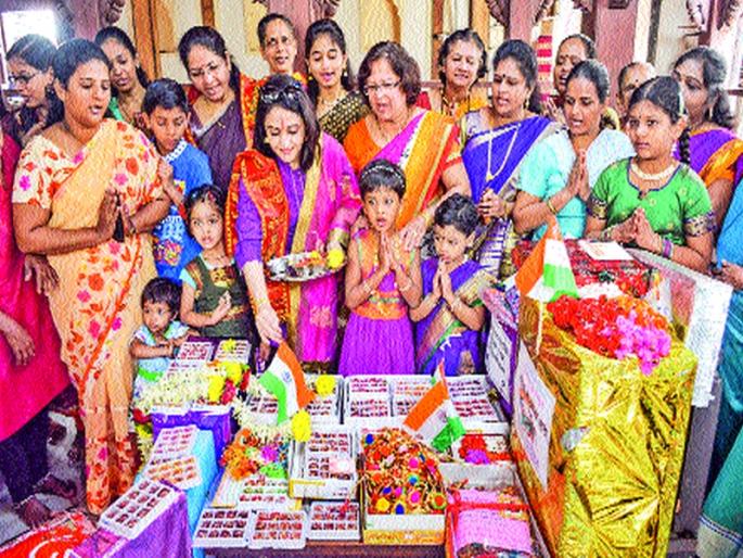 saainaikaansaathai-paunaekaraantaraphae-25-hajaara-raakhayaa-ravaanaa | सैनिकांसाठी पुणेकरांतर्फे २५ हजार राख्या रवाना saainaikaansaathai-paunaekaraantaraphae-25-hajaara-raakhayaa-ravaanaa | सैनिकांसाठी पुणेकरांतर्फे २५ हजार राख्या रवाना