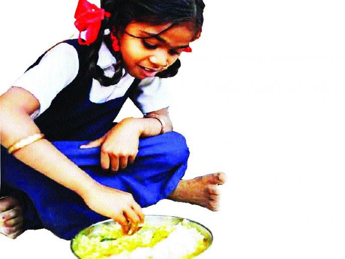 Students will get money instead of money! The amount deposited directly into the bank account according to DBT | विद्यार्थ्यांना जेवणाऐवजी मिळणार पैसे! डीबीटीनुसार थेट बँक खात्यात जमा होणार रक्कम Students will get money instead of money! The amount deposited directly into the bank account according to DBT | विद्यार्थ्यांना जेवणाऐवजी मिळणार पैसे! डीबीटीनुसार थेट बँक खात्यात जमा होणार रक्कम