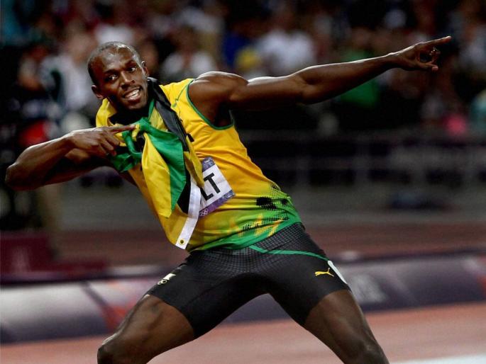 Usain Bolt will make his debut on the football field | उसेन बोल्ट फुटबॉल मैदानात पदार्पण करणार