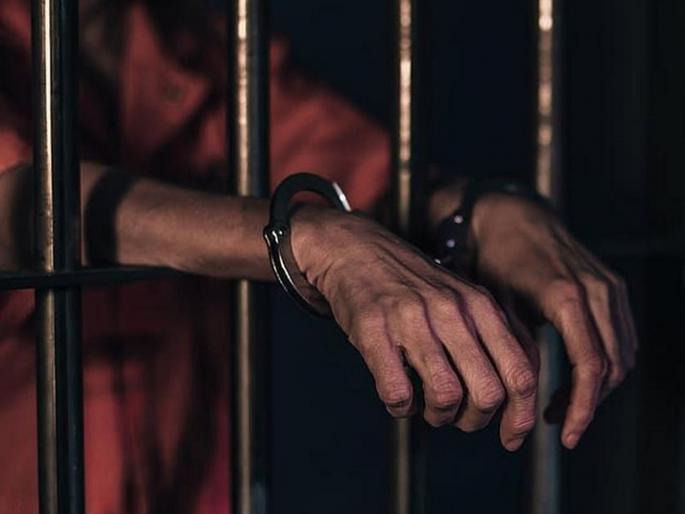 A criminal who escaped from the police was arrested Action against constable for laxity | पोलिसांच्या तावडीतून निसटलेला प्रिन्स जेरबंद; हलगर्जीपणामुळे हवालदारावर कारवाई A criminal who escaped from the police was arrested Action against constable for laxity | पोलिसांच्या तावडीतून निसटलेला प्रिन्स जेरबंद; हलगर्जीपणामुळे हवालदारावर कारवाई