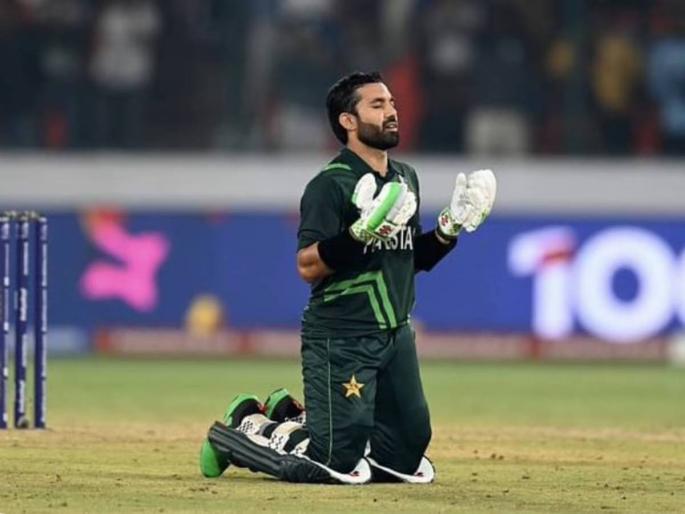 A case has been filed by a lawyer in India against Muhammad Rizwan for performing namaz during the match against Netherlands in Hyderabad in icc odi world cup 2023, read here details  | रिझवानने क्रीजवर नमाज अदा केली? पाकिस्तानी खेळाडूविरोधात तक्रार दाखल; प्रकरण ICCकडे