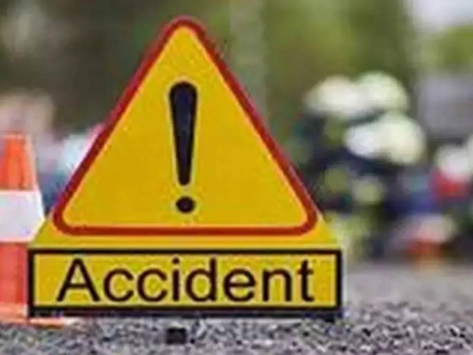 Accident while returning from catering work; 9 workers died | केटरिंगचे काम करून परतताना अपघात; ९ कामगारांचा मृत्यू Accident while returning from catering work; 9 workers died | केटरिंगचे काम करून परतताना अपघात; ९ कामगारांचा मृत्यू