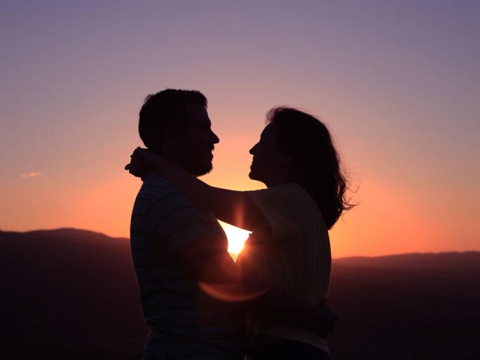 Understand ‘Corona’, what about sex with Corona? | समजून घ्या ‘कोरोना’, कोरोना साथीत लैंगिक संबंधाचे काय? Understand ‘Corona’, what about sex with Corona? | समजून घ्या ‘कोरोना’, कोरोना साथीत लैंगिक संबंधाचे काय?