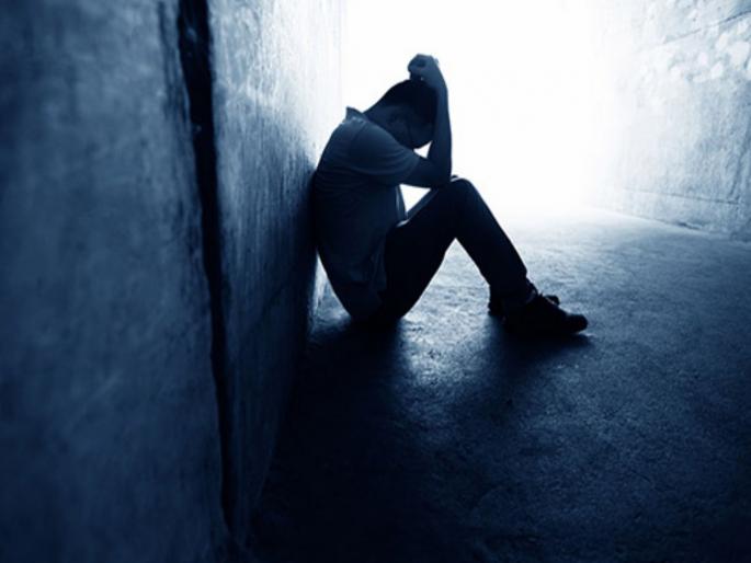 A young man extremity due to persecution by his father in law Crime against seven people including wife, mother-in-law, father-in-law | सासरच्या छळामुळे तरूणाचे टोकाचे पाऊल; पत्नीसह सासू, सासऱ्यांसह सात जणांविरुद्ध गुन्हा दाखल A young man extremity due to persecution by his father in law Crime against seven people including wife, mother-in-law, father-in-law | सासरच्या छळामुळे तरूणाचे टोकाचे पाऊल; पत्नीसह सासू, सासऱ्यांसह सात जणांविरुद्ध गुन्हा दाखल