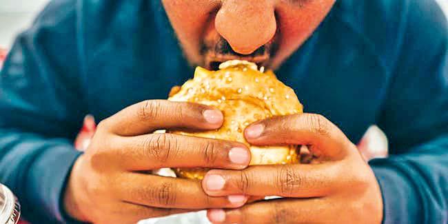 Eat in a hotel but what about our food security? | हॉटेलात खातो पण आपल्या अन्नसुरक्षेचं काय? Eat in a hotel but what about our food security? | हॉटेलात खातो पण आपल्या अन्नसुरक्षेचं काय?