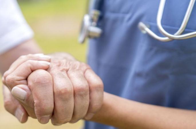 The Additional Collector of Wardha paid for the marriage of the girl to the Covid War | वर्ध्याच्या अपर जिल्हाधिकाऱ्यांनी मुलीच्या लग्नाचे पैसे दिले कोविड युद्धासाठी The Additional Collector of Wardha paid for the marriage of the girl to the Covid War | वर्ध्याच्या अपर जिल्हाधिकाऱ्यांनी मुलीच्या लग्नाचे पैसे दिले कोविड युद्धासाठी