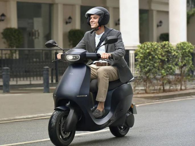 Ola Electric Scooter: S1 customers will get free upgrade the S1 Pro electric scooter to the S1 Pro | Ola Electric Scooter: ओलाच्या ग्राहकांची मौज! S1 इलेक्ट्रीक स्कूटरला फ्रीमध्ये S1 Pro मध्ये अपग्रेड करणार कंपनी Ola Electric Scooter: S1 customers will get free upgrade the S1 Pro electric scooter to the S1 Pro | Ola Electric Scooter: ओलाच्या ग्राहकांची मौज! S1 इलेक्ट्रीक स्कूटरला फ्रीमध्ये S1 Pro मध्ये अपग्रेड करणार कंपनी