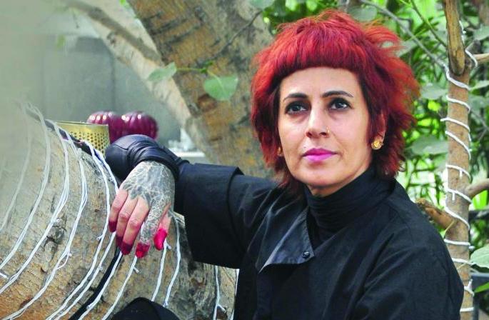 bigg boss fame sapna bhavnani requests pakistan pm imran khan to invite her to sindh film sindhustan | Please Invite Me...! बिग बॉस फेम सपना भवनानीचे पाक पंतप्रधांनाना साकडे bigg boss fame sapna bhavnani requests pakistan pm imran khan to invite her to sindh film sindhustan | Please Invite Me...! बिग बॉस फेम सपना भवनानीचे पाक पंतप्रधांनाना साकडे