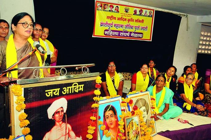 Religion, on the basis of business, denial of concessions against the Constitution | धर्म, व्यवसायाच्या आधारे सवलती नाकारणे संविधानविरोधी Religion, on the basis of business, denial of concessions against the Constitution | धर्म, व्यवसायाच्या आधारे सवलती नाकारणे संविधानविरोधी