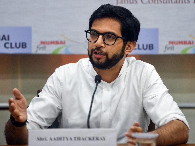 When will beloved sisters get Rs 2100? Ahead of the municipal elections, Aaditya Thackeray attacks the government | लाडक्या बहिणींचा हफ्ता ते शेतकऱ्यांची कर्जमाफी; Aaditya Thackeray यांचा सरकारवर हल्लाबोल When will beloved sisters get Rs 2100? Ahead of the municipal elections, Aaditya Thackeray attacks the government | लाडक्या बहिणींचा हफ्ता ते शेतकऱ्यांची कर्जमाफी; Aaditya Thackeray यांचा सरकारवर हल्लाबोल
