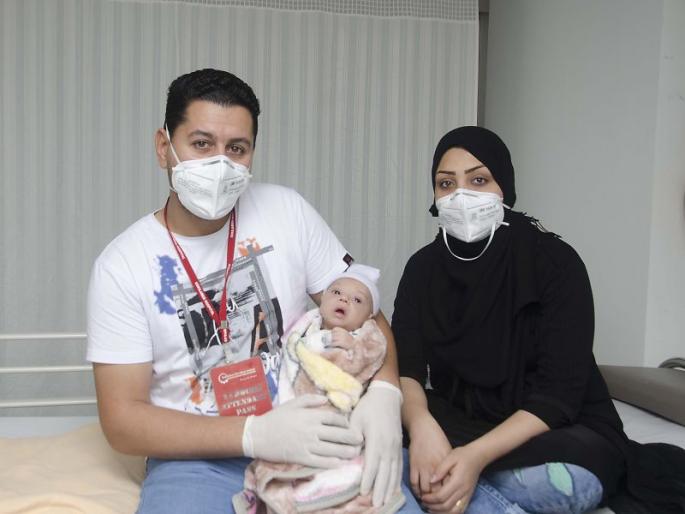 The baby from Iraq has been discharged from Kolilaben Hospital in Mumbai | मुंबईत उपचार घेण्यासाठी इराकमधील 'ब्ल्यू बेबी'ने दोन देशांतील अंतर अन् कोरोनाचे आव्हान केले पार The baby from Iraq has been discharged from Kolilaben Hospital in Mumbai | मुंबईत उपचार घेण्यासाठी इराकमधील 'ब्ल्यू बेबी'ने दोन देशांतील अंतर अन् कोरोनाचे आव्हान केले पार
