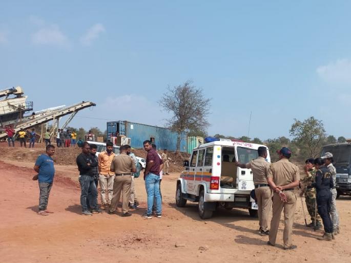 Jadhewadikar villager-crusher workers clash in Ajara Kolhapur district, four injured | Kolhapur News: आजऱ्यातील जाधेवाडीकर ग्रामस्थ-क्रेशर कामगारांमध्ये धुमचक्री, चारजण जखमी Jadhewadikar villager-crusher workers clash in Ajara Kolhapur district, four injured | Kolhapur News: आजऱ्यातील जाधेवाडीकर ग्रामस्थ-क्रेशर कामगारांमध्ये धुमचक्री, चारजण जखमी