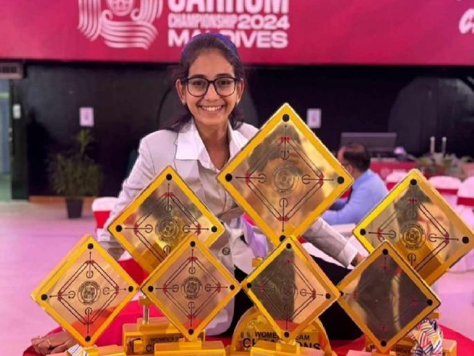 Akanksha Kadam of Devde village in Ratnagiri district bagged two gold medals and one bronze medal in the 6th Asian Carrom Championship 2024 held in Maldives | Ratnagiri: देवडेच्या सुकन्येनेने मालदीवमध्ये केली ‘सुवर्ण’कामगिरी Akanksha Kadam of Devde village in Ratnagiri district bagged two gold medals and one bronze medal in the 6th Asian Carrom Championship 2024 held in Maldives | Ratnagiri: देवडेच्या सुकन्येनेने मालदीवमध्ये केली ‘सुवर्ण’कामगिरी