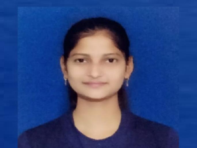 Construction worker daughter Akanksha Krishnat Gurav scored 88.67 percent marks in 12th examination | HSC Result 2022: बांधकाम कामगाराच्या लेकीची "आकांक्षा" पूर्ण, उच्च शिक्षणासाठी पाठबळाची गरज Construction worker daughter Akanksha Krishnat Gurav scored 88.67 percent marks in 12th examination | HSC Result 2022: बांधकाम कामगाराच्या लेकीची "आकांक्षा" पूर्ण, उच्च शिक्षणासाठी पाठबळाची गरज