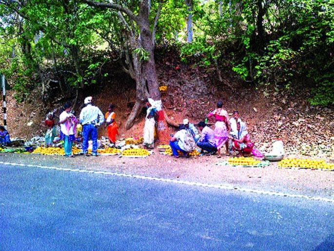 'Aakhaji' is a tribal part | आदिवासी भागातून ‘आखाजी’ होतेय हद्दपार 'Aakhaji' is a tribal part | आदिवासी भागातून ‘आखाजी’ होतेय हद्दपार