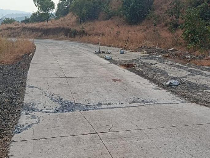 Ambdve Rajewadi National Highway stalled for seven years, work under Sansad Gram Yojana of Central Government | Ratnagiri: आंबडवे-राजेवाडी राष्ट्रीय महामार्ग सात वर्षे रखडलेलाच, केंद्र शासनाच्या संसद ग्राम योजनेतून काम Ambdve Rajewadi National Highway stalled for seven years, work under Sansad Gram Yojana of Central Government | Ratnagiri: आंबडवे-राजेवाडी राष्ट्रीय महामार्ग सात वर्षे रखडलेलाच, केंद्र शासनाच्या संसद ग्राम योजनेतून काम