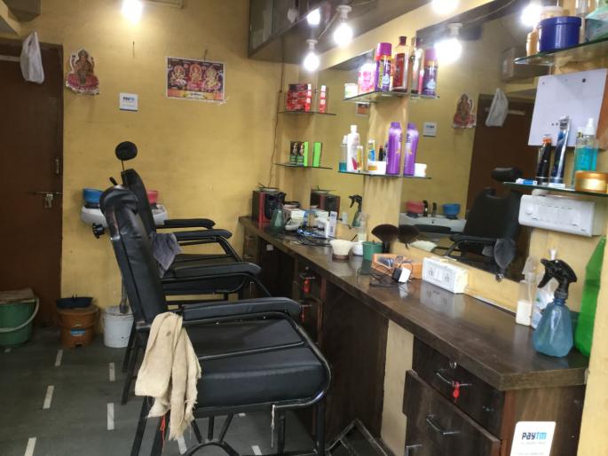 Honor of order, but what of hunger? It became difficult for the artisans to survive | आदेशाचा सन्मान, पण भुकेचे काय? कारागिरांचे जगणे झाले कठीण Honor of order, but what of hunger? It became difficult for the artisans to survive | आदेशाचा सन्मान, पण भुकेचे काय? कारागिरांचे जगणे झाले कठीण