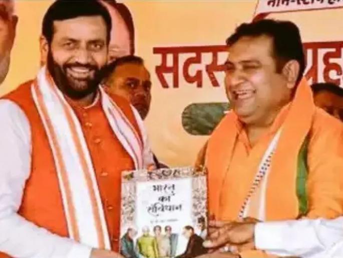 Strange Aap's ex-minister Sandip Valmiki taken in by BJP, kicked out in three hours; What happened in Haryana? | आपच्या माजी मंत्र्याला भाजपने पक्षात घेतले, तीन तासांत बाहेरही काढले; हरियाणात असे काय घडले?