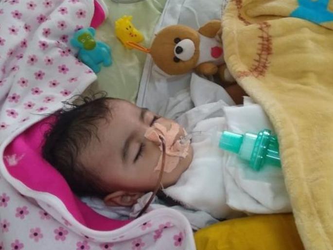 aarav suffering from SMA Type 1 like teera kamat need help from people and government | "तीराप्रमाणेच आमचा आरवही व्हेंटिलेटरवर, त्याच्या आईला ब्लड कॅन्सर; आम्हालाही मदत मिळेल का?"