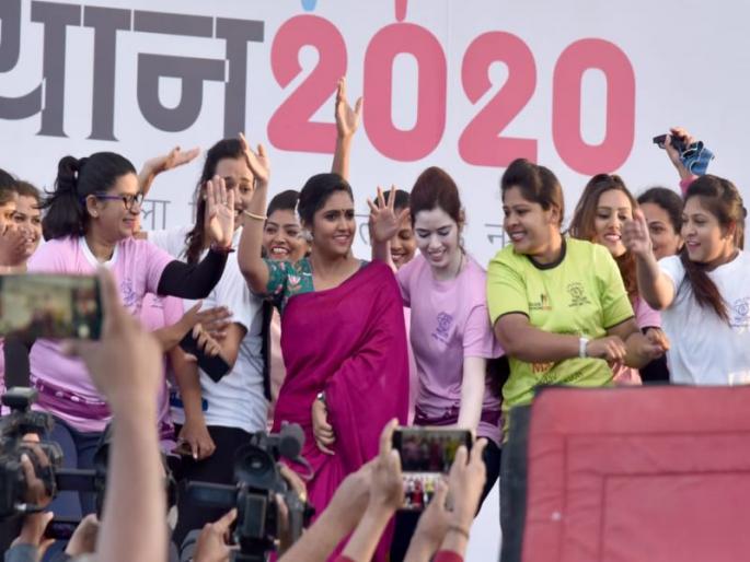 Special participation of Rinku Rajguru, Ajinkya Rahane and Jitendra Joshi at marathon event in nashik rkp | 'आर्ची'च्या झिंगाटने निर्भया मरेथॉनला रंगत; अजिंक्य रहाणे, जितेंद्र जोशी यांचाही विशेष सहभाग 