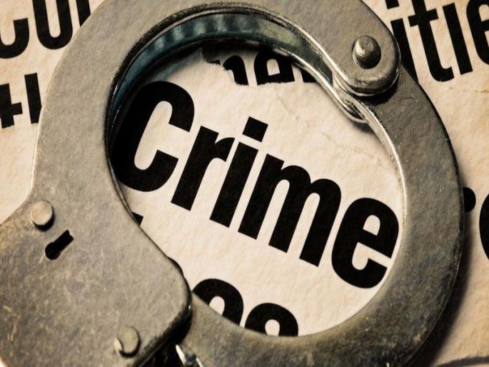 'Give a room to a drunken party or I will kill you', a crime against a businessman who threatened a businessman | 'दारु पार्टीला रुम दे नाहीतर मारून टाकीन', व्यावसायिकाला धमकी देण्याऱ्याविरोधात गुन्हा 'Give a room to a drunken party or I will kill you', a crime against a businessman who threatened a businessman | 'दारु पार्टीला रुम दे नाहीतर मारून टाकीन', व्यावसायिकाला धमकी देण्याऱ्याविरोधात गुन्हा