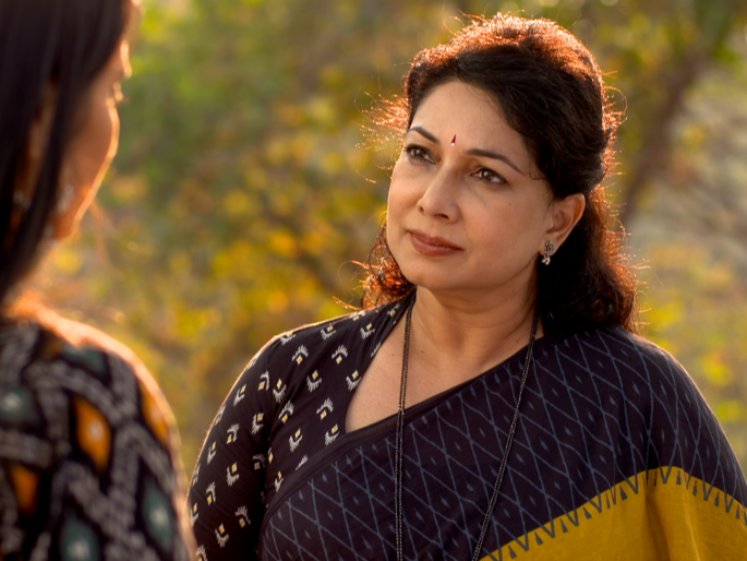 After 12 years, Asavari Joshi's comeback on Marathi television | १२ वर्षानंतर आसावरी जोशीचे मराठी टेलिव्हिजनवर कमबॅक, या मालिकेतून रसिकांच्या भेटीला After 12 years, Asavari Joshi's comeback on Marathi television | १२ वर्षानंतर आसावरी जोशीचे मराठी टेलिव्हिजनवर कमबॅक, या मालिकेतून रसिकांच्या भेटीला