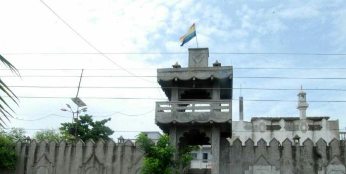 6 pirate pirate in Aasega temple in the ancient Jain temple | आसेगाव येथील पुरातन जैन मंदिरातील ६ मुर्त्यांची चोरी   6 pirate pirate in Aasega temple in the ancient Jain temple | आसेगाव येथील पुरातन जैन मंदिरातील ६ मुर्त्यांची चोरी
