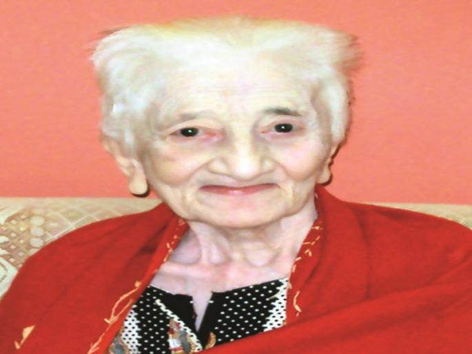 Ashatai Pathare from Ratnagiri, who participated in the Chalejaw movement served jail time in his student days | स्वातंत्र्यसूर्य: आशाताई पाथरे, गर्भार मैत्रीण स्वातंत्र्यासाठी बर्फाच्या लादीवर झोपली Ashatai Pathare from Ratnagiri, who participated in the Chalejaw movement served jail time in his student days | स्वातंत्र्यसूर्य: आशाताई पाथरे, गर्भार मैत्रीण स्वातंत्र्यासाठी बर्फाच्या लादीवर झोपली