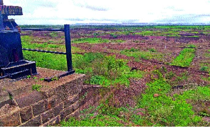 The average rainfall is 10 days | आटपाडीचा पाऊस सरासरी ३0 दिवसांचा --दुष्काळाचे दुष्टचक्र The average rainfall is 10 days | आटपाडीचा पाऊस सरासरी ३0 दिवसांचा --दुष्काळाचे दुष्टचक्र