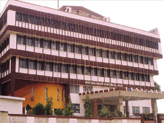 Atpadi's Deshmukh Sutagiri District Bank will take over again, Notice sent to the company | Sangli News: आटपाडीची देशमुख सूतगिरणी जिल्हा बँक पुन्हा ताब्यात घेणार, कंपनीला पाठवली नोटीस  Atpadi's Deshmukh Sutagiri District Bank will take over again, Notice sent to the company | Sangli News: आटपाडीची देशमुख सूतगिरणी जिल्हा बँक पुन्हा ताब्यात घेणार, कंपनीला पाठवली नोटीस