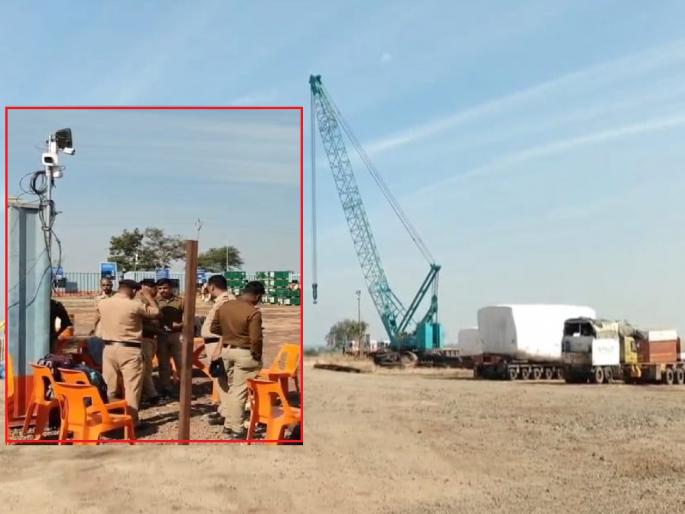 After materials worth lakhs were stolen, the security of Avada Company is in the hands of Maharashtra Security Forces. | करोडोंचे साहित्य चोरीस, अवादा कंपनीने सुरक्षेची जबाबदारी महाराष्ट्र सुरक्षा बलाच्या हाती दिली After materials worth lakhs were stolen, the security of Avada Company is in the hands of Maharashtra Security Forces. | करोडोंचे साहित्य चोरीस, अवादा कंपनीने सुरक्षेची जबाबदारी महाराष्ट्र सुरक्षा बलाच्या हाती दिली