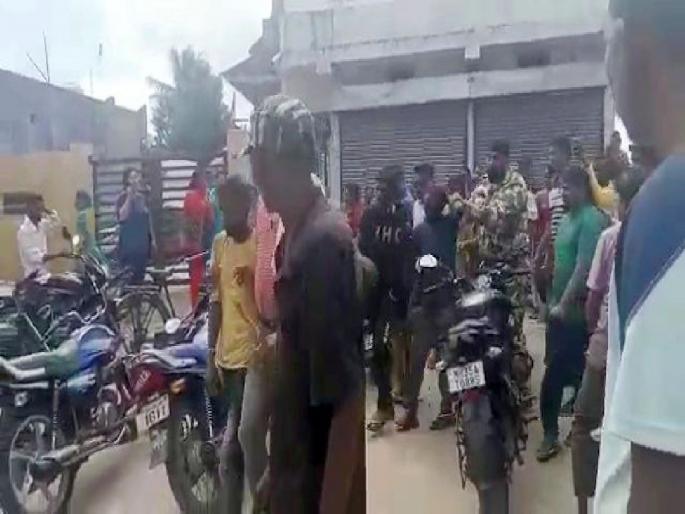 Four suspects arrested for stealing children in Gondia | गोंदियात मुले चोरणाऱ्या चार संशयितांना केली अटक Four suspects arrested for stealing children in Gondia | गोंदियात मुले चोरणाऱ्या चार संशयितांना केली अटक